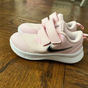 Pink Nike Star Runner Sneaker: Toddler 6